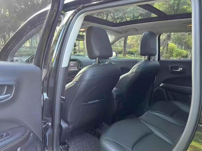 紹興20年Jeep指南者6