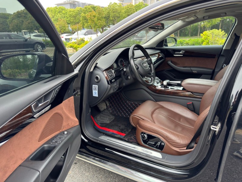 盐城16年奥迪A8L6