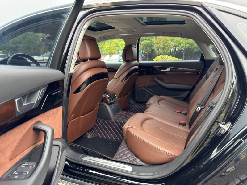 盐城16年奥迪A8L7