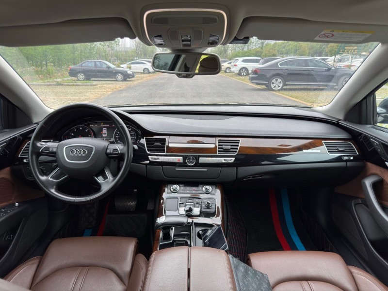 盐城16年奥迪A8L8