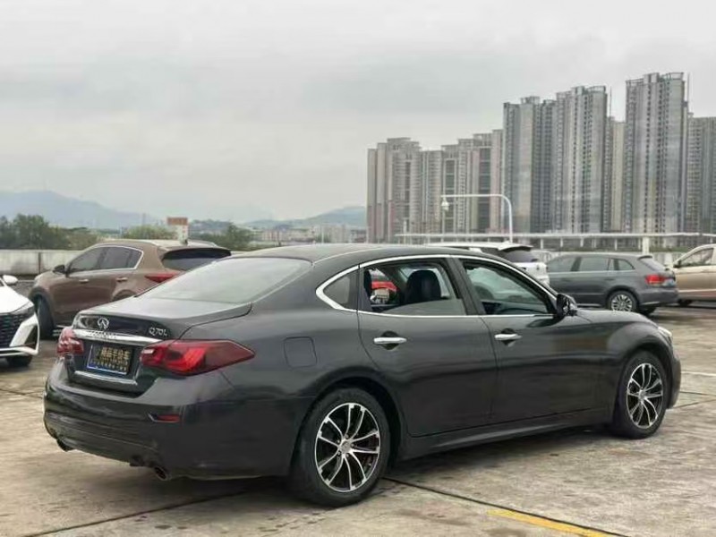東莞18年英菲尼迪Q708