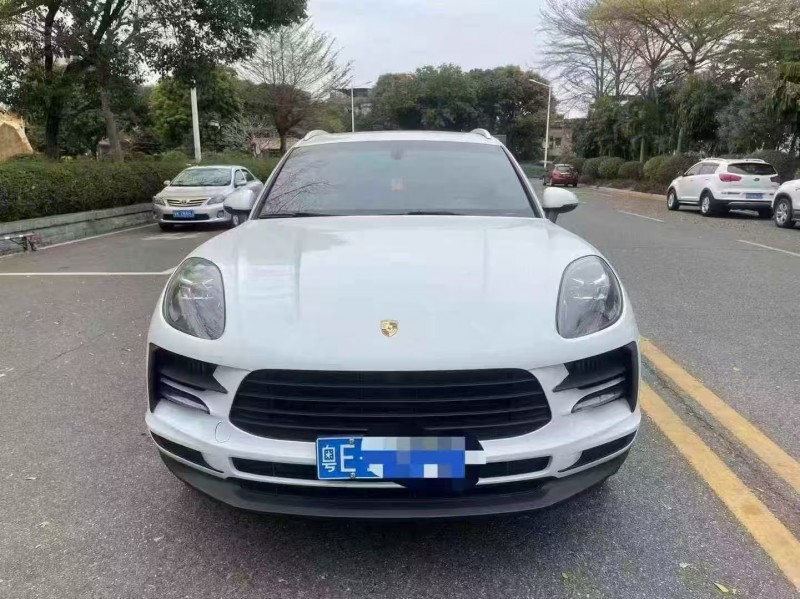廣州15年保時捷Macan1