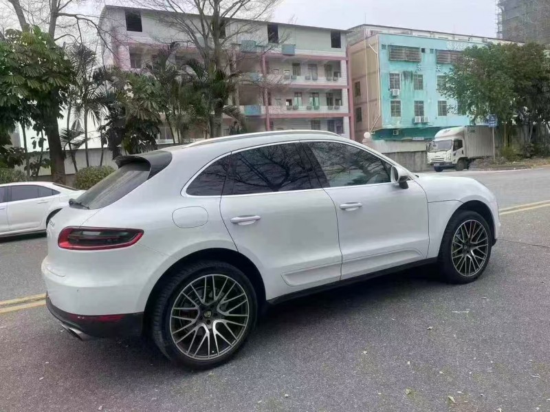 廣州15年保時捷Macan7