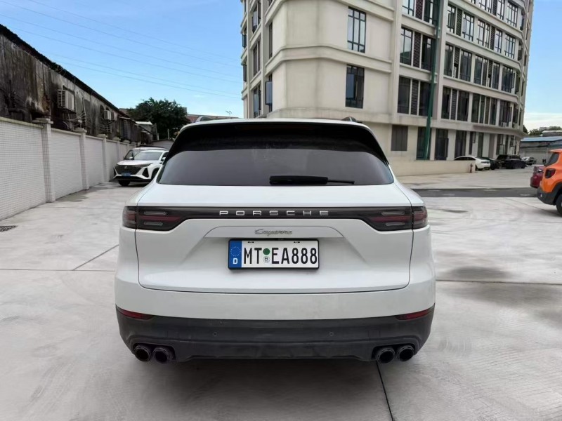 徐州19年保時捷卡宴9