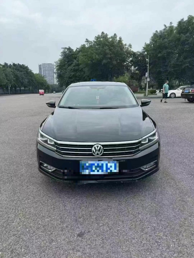 重慶18年大眾帕薩特1