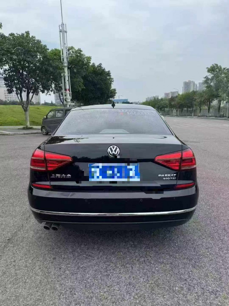 重慶18年大眾帕薩特9