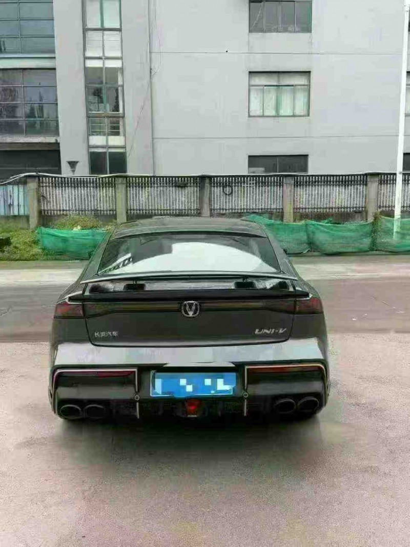 紹興23年長安汽車UNI6