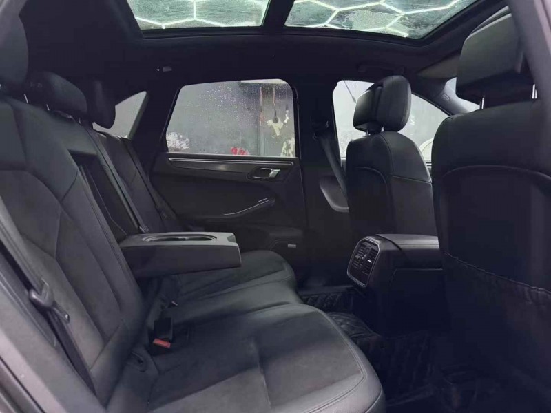 濰坊15年保時捷Macan7
