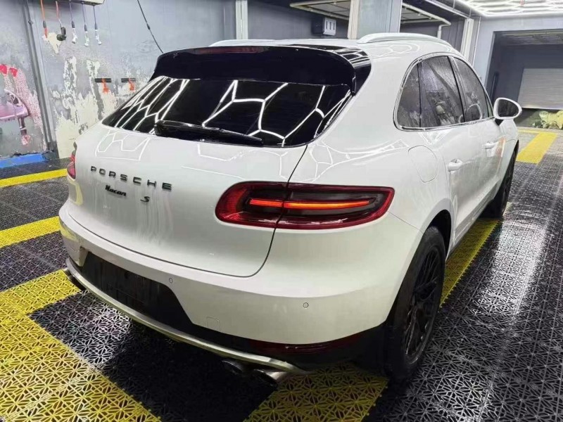 濰坊15年保時捷Macan9