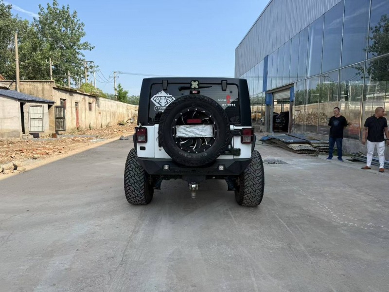徐州14年Jeep牧馬人9