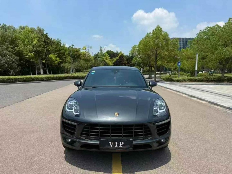 鎮江18年保時捷Macan1