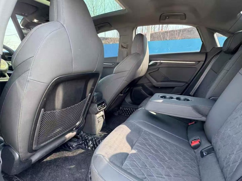 青岛23年奥迪A35