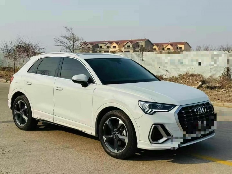 青岛23年奥迪Q33