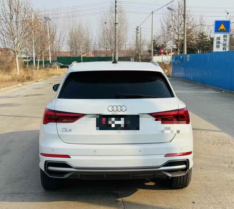 青岛23年奥迪Q39