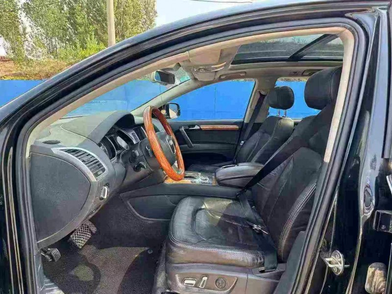 青岛14年奥迪Q76