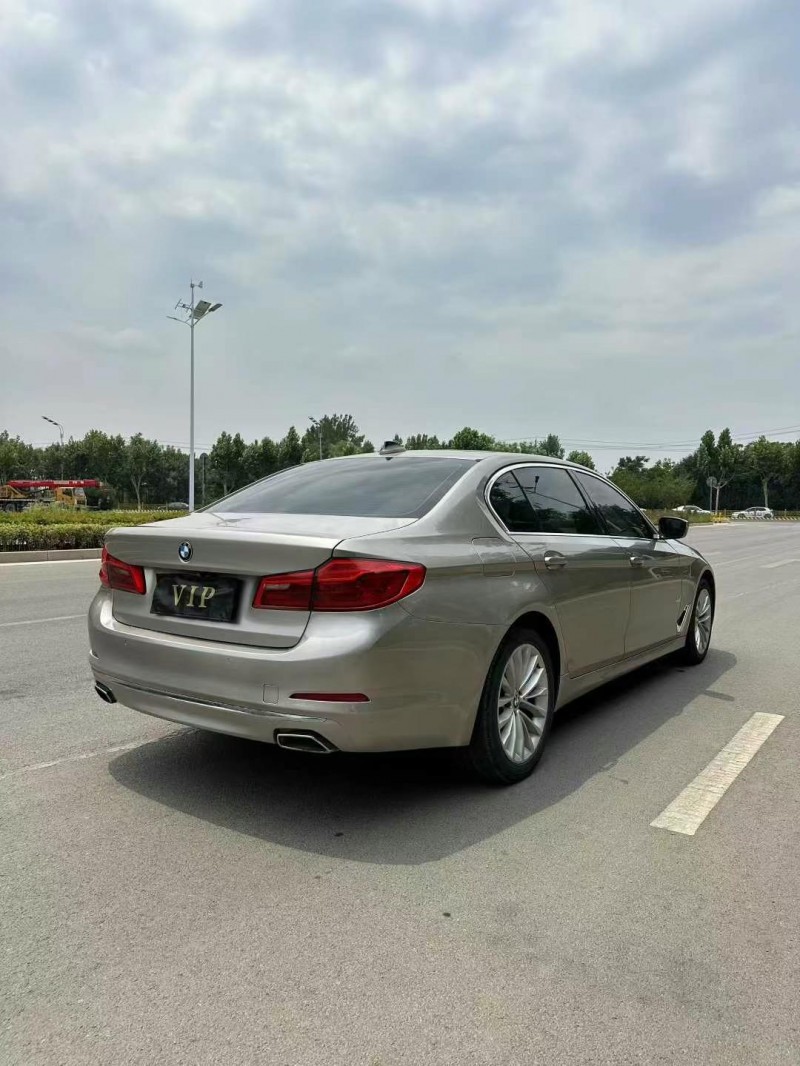 濟寧19年寶馬5系9