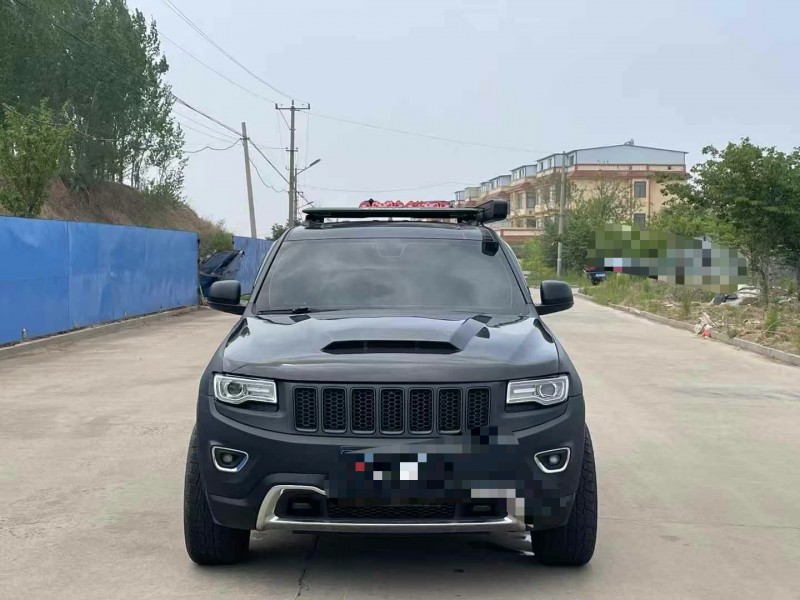 青島13年Jeep大切諾基1