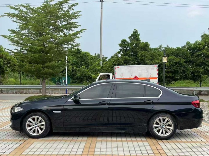 汕头17年宝马5系3