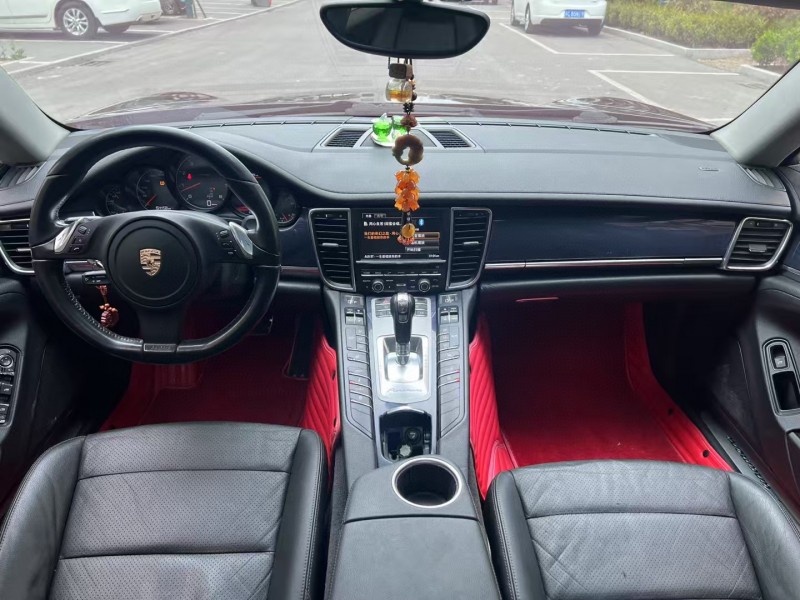 徐州12年保時捷帕拉梅拉5