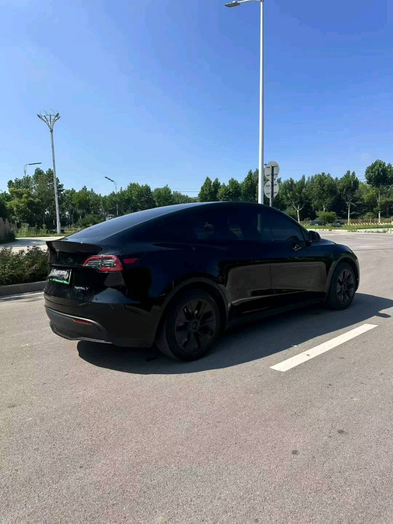 濟寧24年特斯拉MODEL Y9