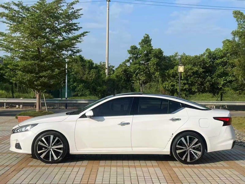 汕頭19年日產天籟3