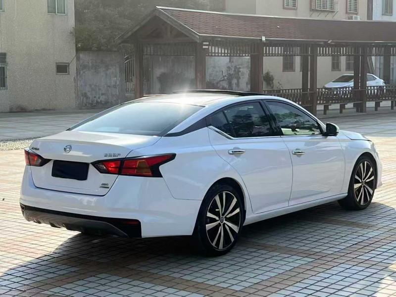 汕頭19年日產天籟8