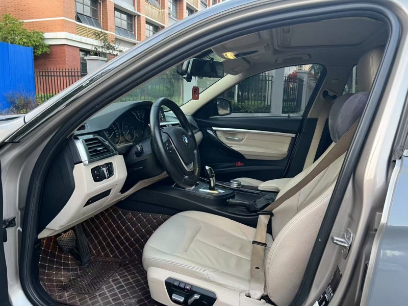 南宁16年宝马3系4