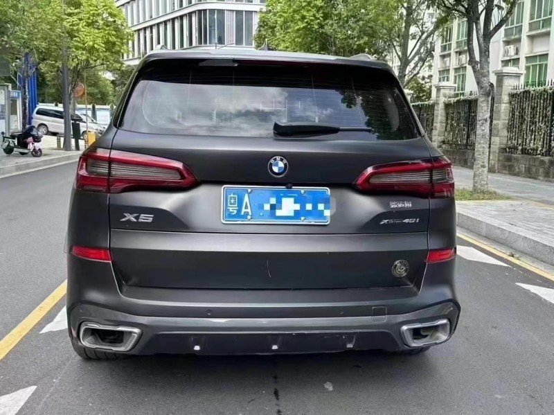 深圳20年寶馬X59