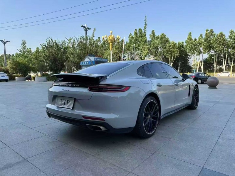 淄博19年保時捷帕拉梅拉9