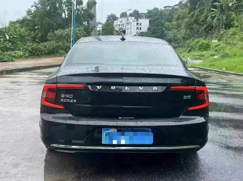 寧德20年沃爾沃S909