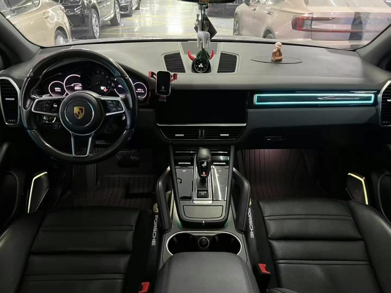 深圳22年保時捷卡宴4