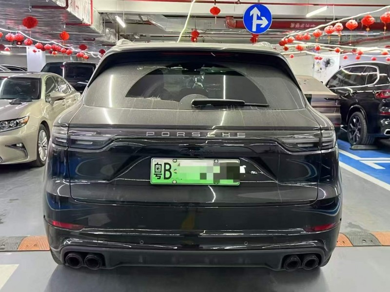 深圳22年保時捷卡宴6