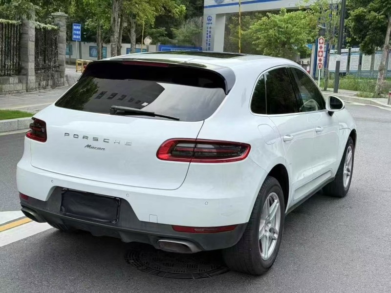 深圳16年保時捷Macan8