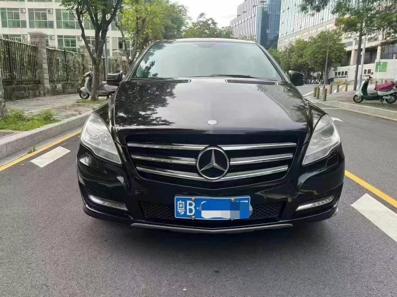 深圳17年奔馳R1