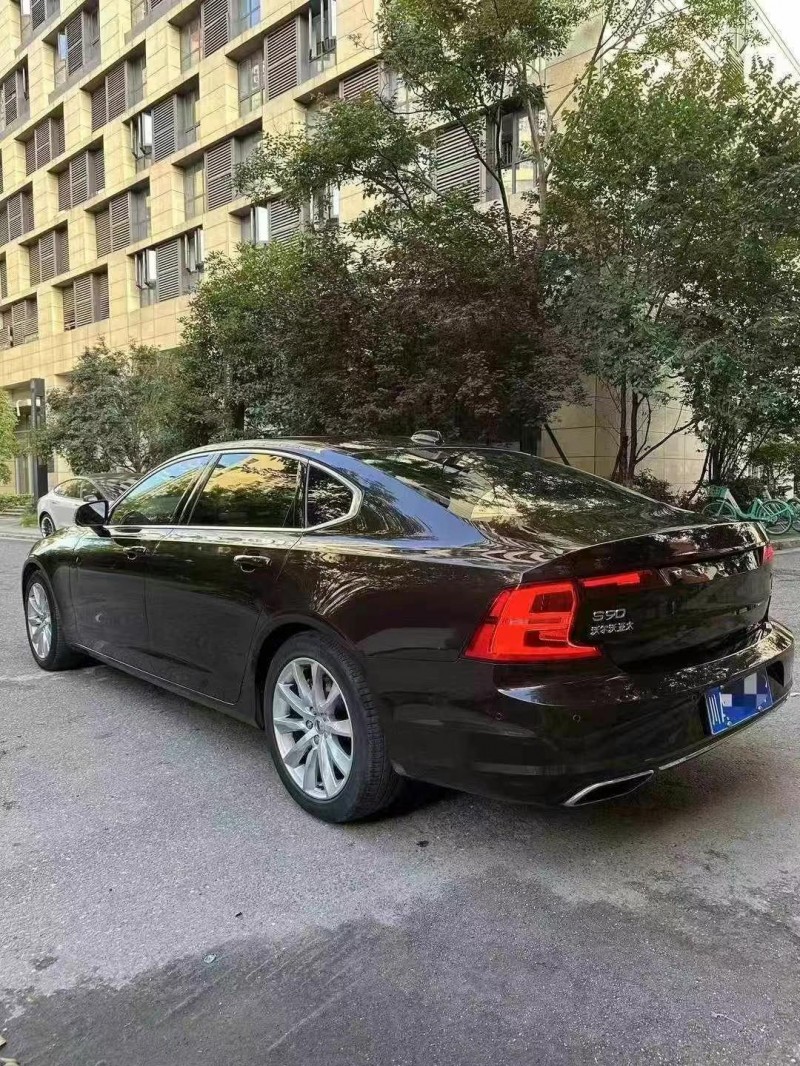 廣元18年沃爾沃S908