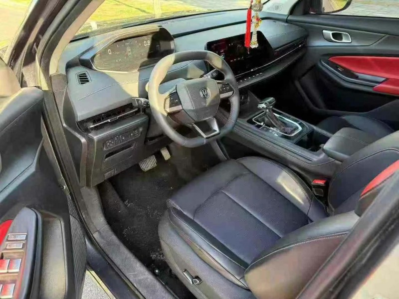 荊州22年長安汽車CS556