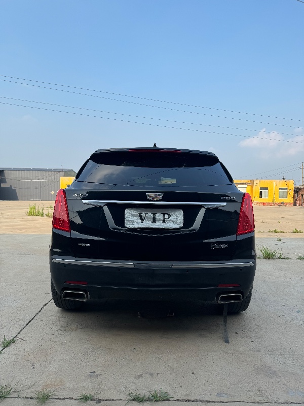 邯鄲17年凱迪拉克XT56
