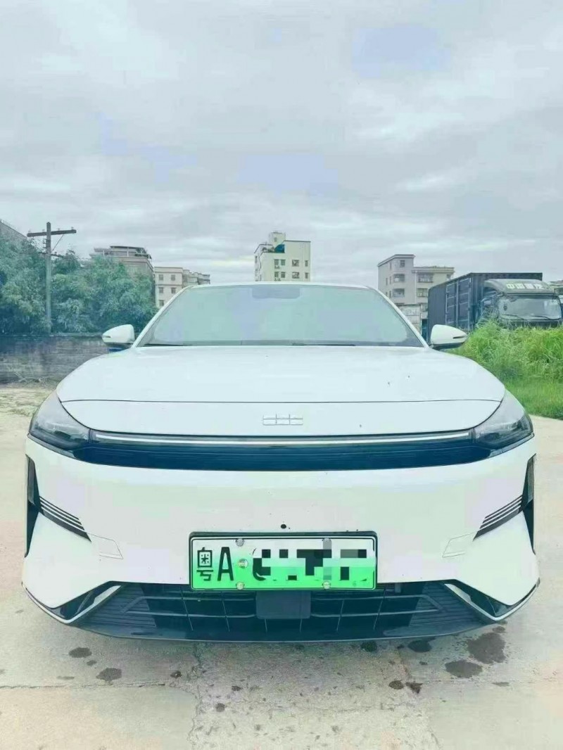 廣州24年吉利帝豪1