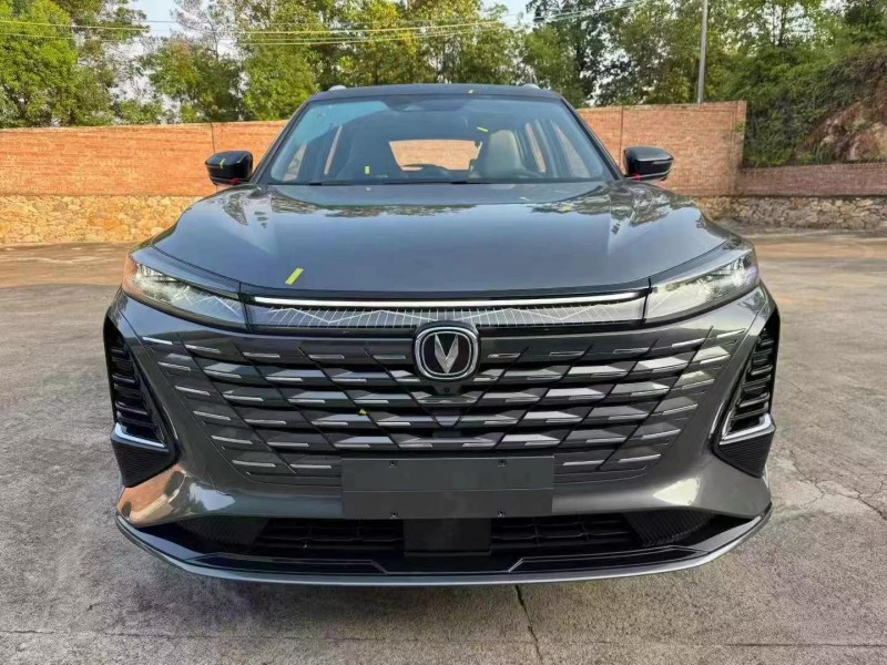 汕头25年长安汽车CS751