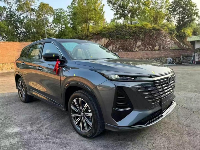 汕头25年长安汽车CS752