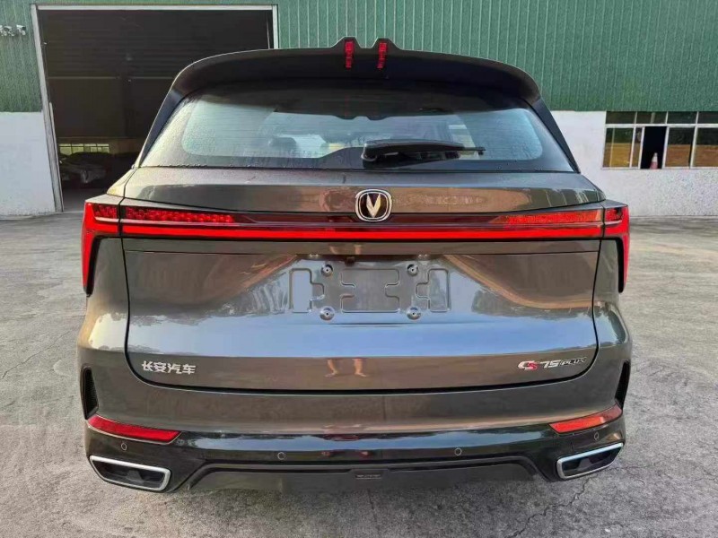 汕头25年长安汽车CS759