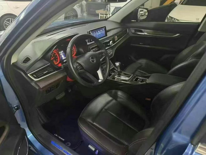 成都19年汉腾汽车X54