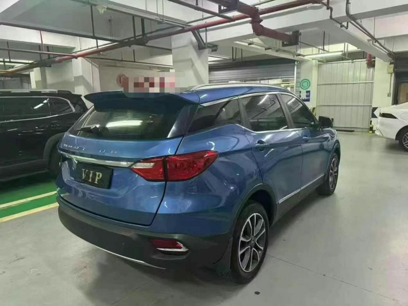 成都19年汉腾汽车X57