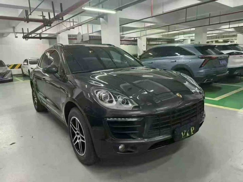成都16年保时捷Macan2