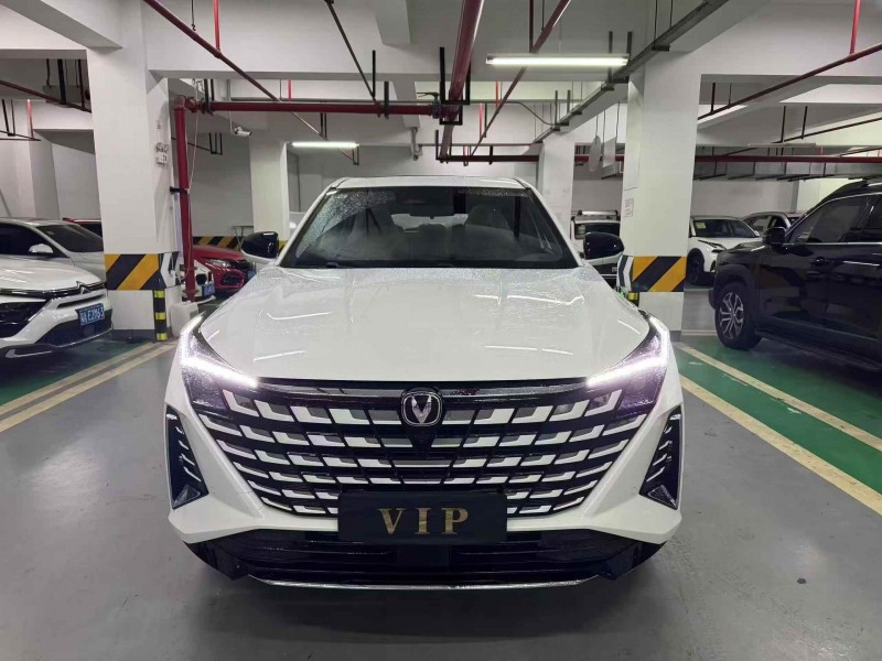 成都25年长安汽车UNI1