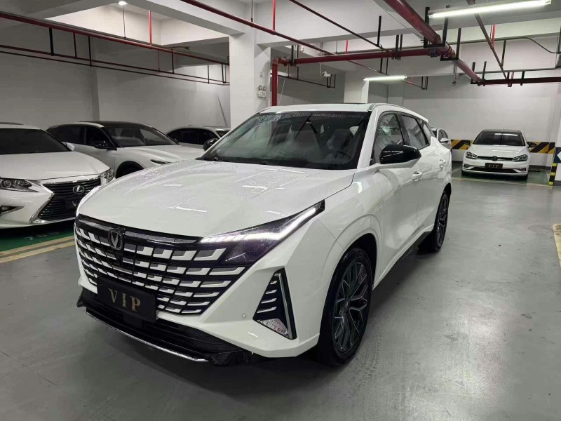 成都25年长安汽车UNI3