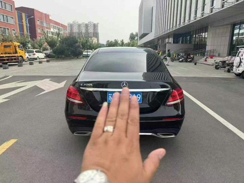 东营19年奔驰E9