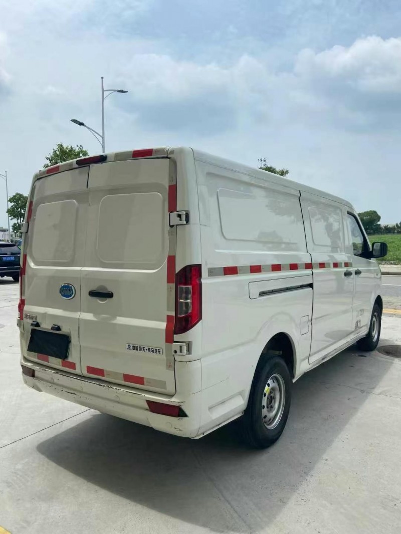 襄陽24年凱馬汽車銳捷EM267