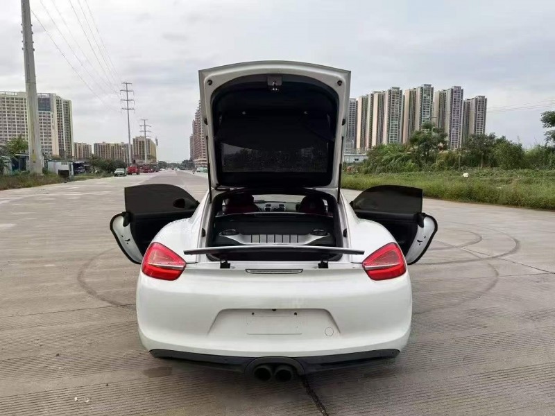深圳13年保時捷卡曼8