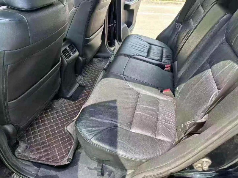 济宁14年本田CRV9